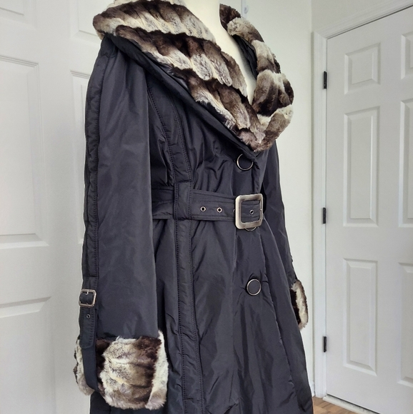 Madre Perla New Jacket, Italy - Picture 7 of 11